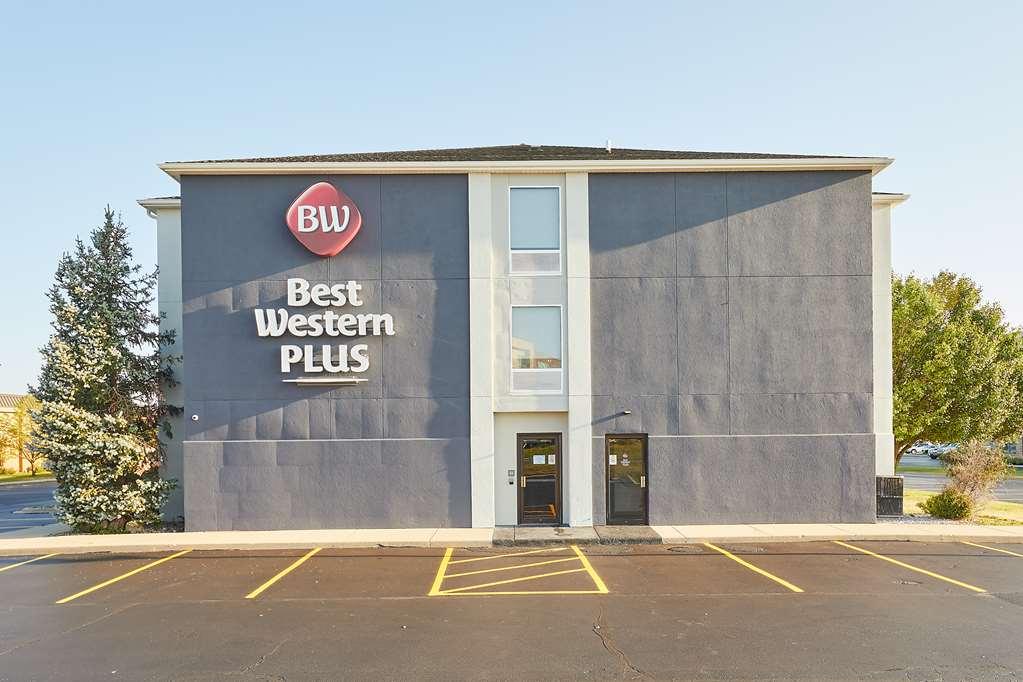 Best Western Plus Bourbonnais Hotel & Suites Exteriör bild