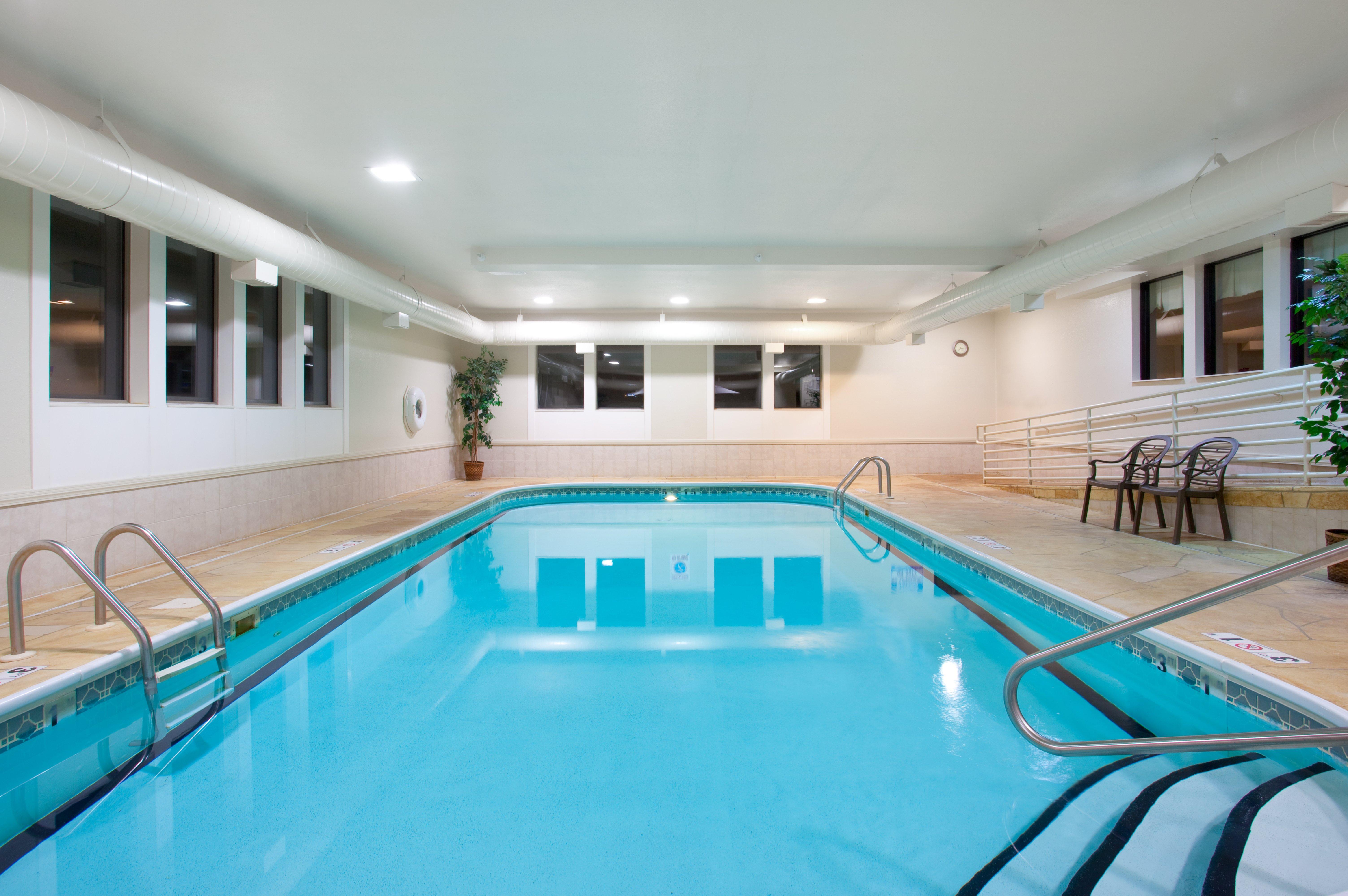 Best Western Plus Bourbonnais Hotel & Suites Exteriör bild