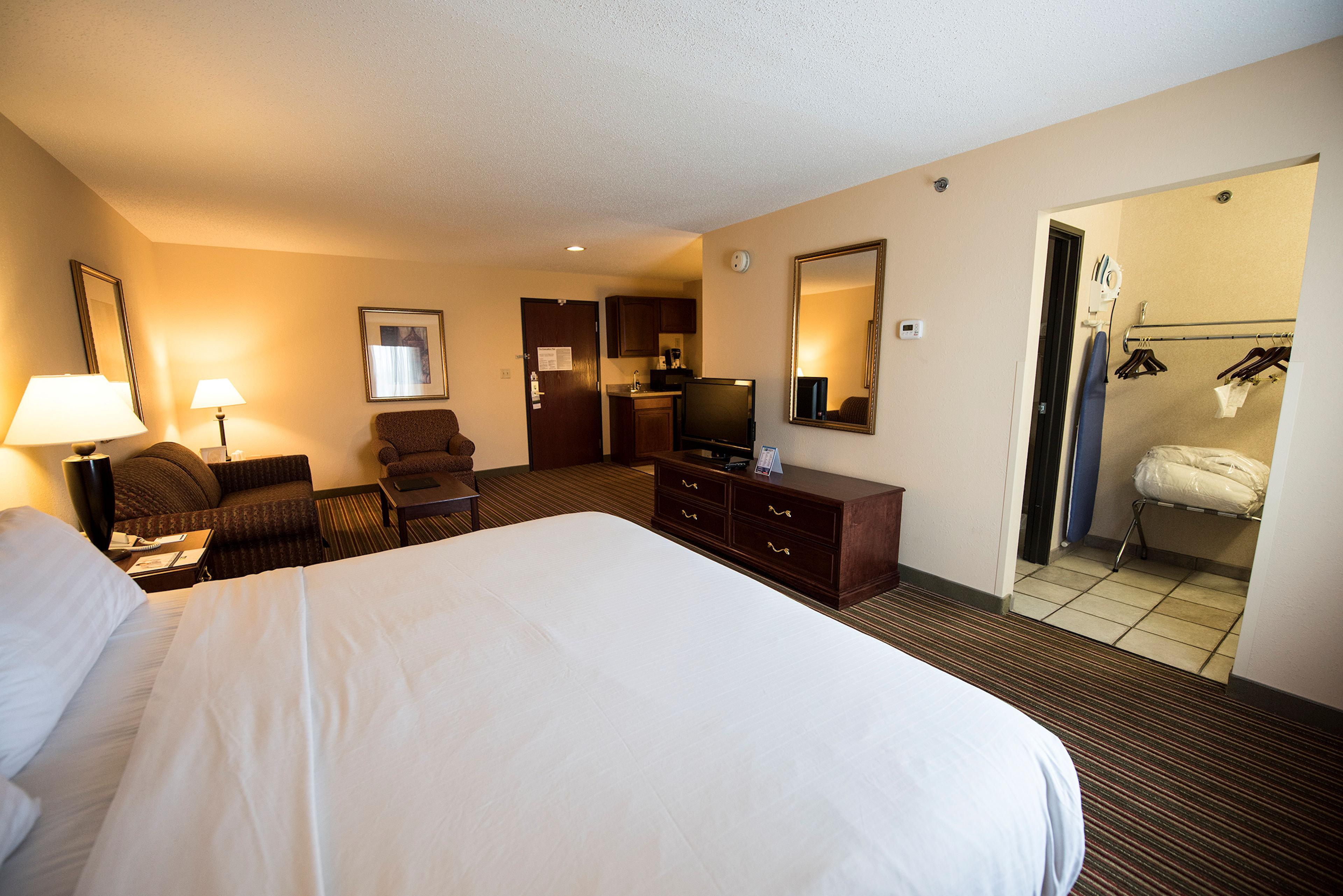 Best Western Plus Bourbonnais Hotel & Suites Exteriör bild