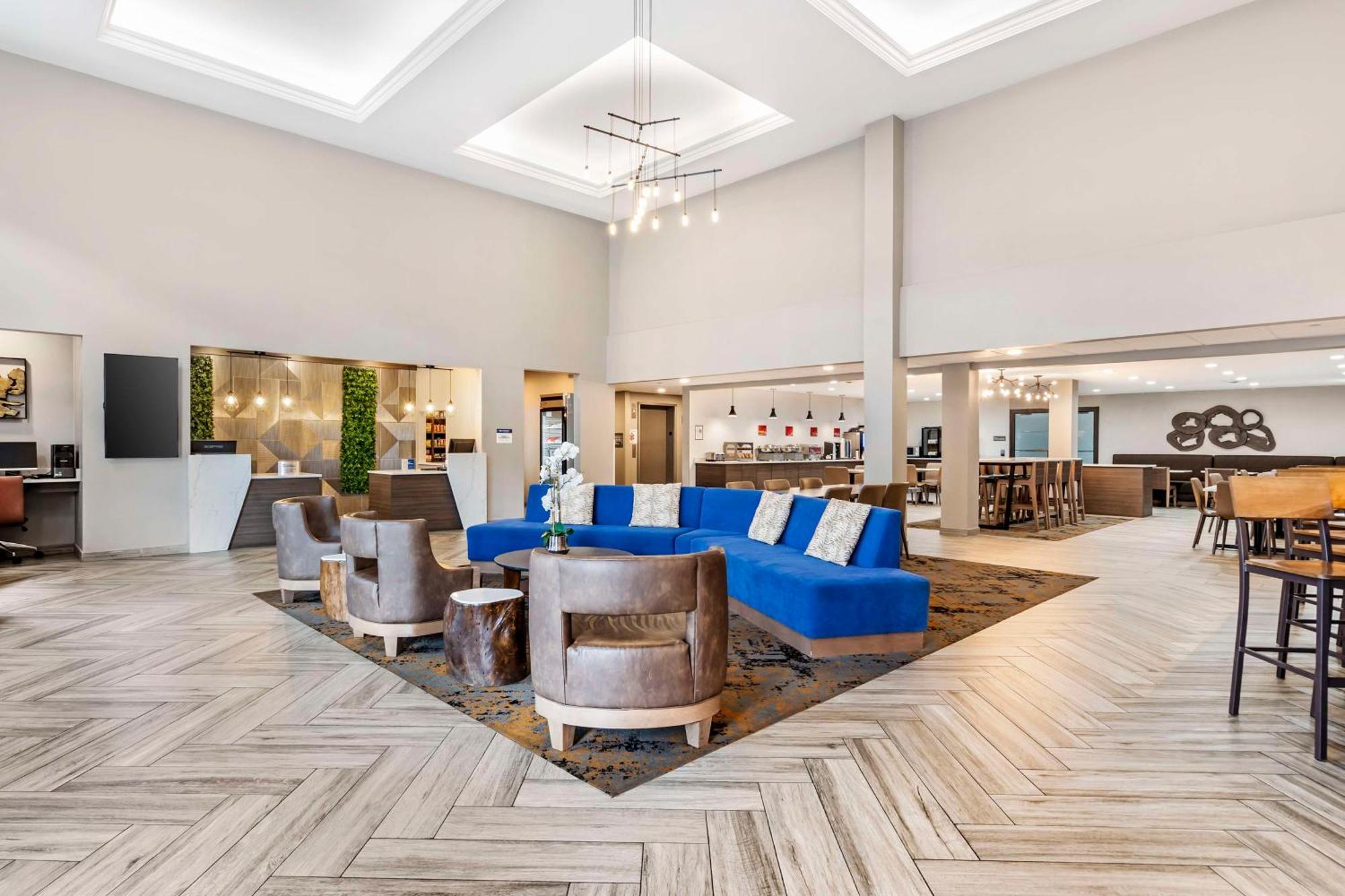 Best Western Plus Bourbonnais Hotel & Suites Exteriör bild